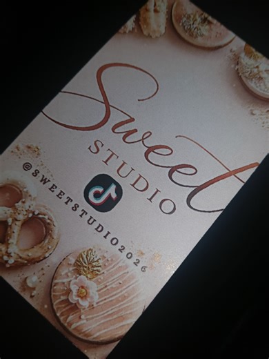 Delicious Oreo Delights for a Birthday Surprise