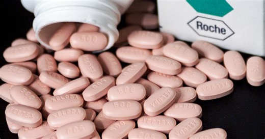 Two patients faced chemo. The one who survived got a test to see if it was safe.