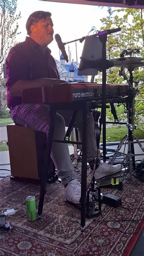 Chill Background Music for Relaxation and Enjoyment