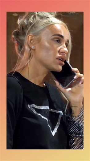 Beautiful girls meeting parties and bars on the streets of London midnight #London #LondonNightlife