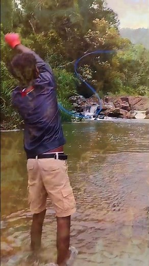 Spinning and throwing the magnet🧲💪💪 #fishing #metaldetecting #magnetfishing