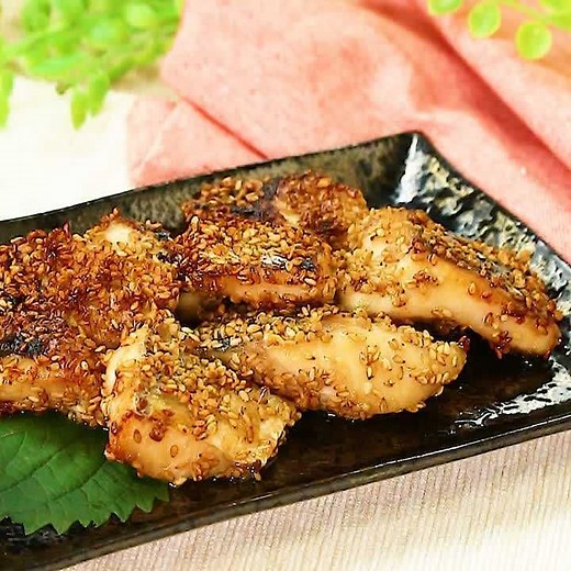 魚介のおかず！ スズキのごま焼きのレシピ動画・作り方 | デリッシュキッチン