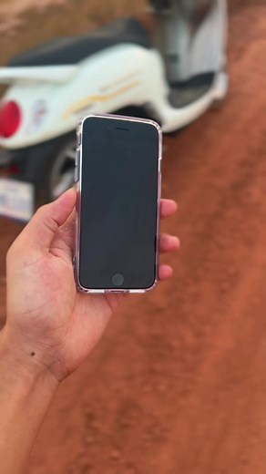iPhone SE 3 Camera Test: Low Light & Features