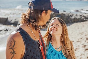 Relation amoureuse, pourquoi hommes preferent les femmes plus agees
