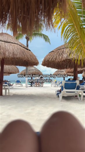 working on your tan is the goal of the day 😎☀️