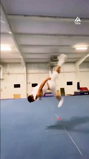 Guy Showcases Remarkable Acrobatic Tricks