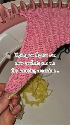 Trying to decrease on the knitting machine 🫣