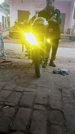 yellow white LED light install in splendor bike कोहर लाइट🏍️Splendor light modification video#shots
