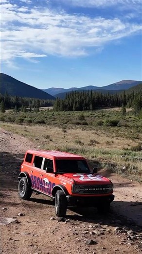 Off-roading with our 2026 custom #FordBronco 🏔️🚙🤩 #broncos #car #denver #drone