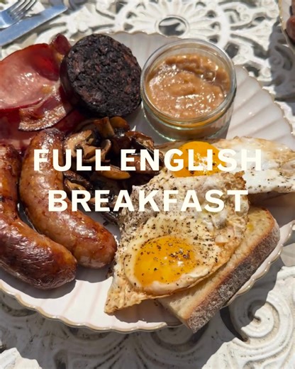 Mark Riddaway, author of Borough Market: Edible Histories, tells the surprising story of one of the country’s defining dishes: the full English breakfast 🍳 | Borough Market