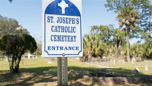 Historic Pensacola cemetery is being studied by UWF Archaeology