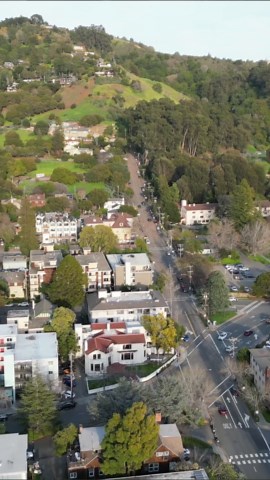 Berkeley: Drone tours California's famous university city