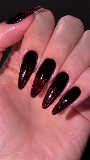 Nail Tutorial: Vampire Nails para Halloween