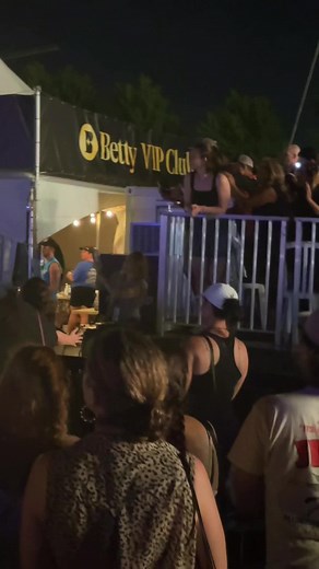Hozier Live Performance Highlights at Ottawa Bluesfest