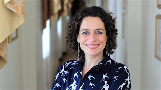 Hotel Inspector Returns S14E06 The lawn guest house, horley - Documentaire (2018)