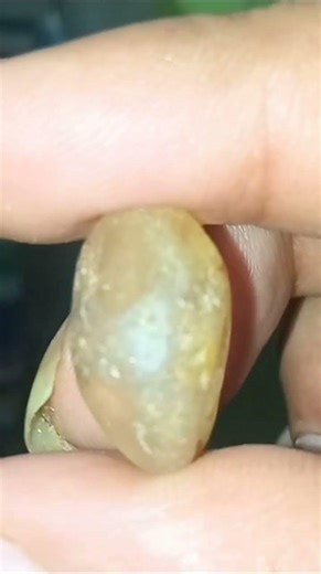 diamond hunting tips. Diamond hunters should keep these things in mind.