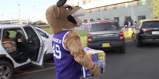 Students move in for Grand Canyon University’s largest-ever enrollment