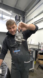 1.2M views · 15K reactions | Ce se întîmplă daca ai span în instalație #skoda #vw #volkswagen #audi #bmw #porsche #seat #tiktok #cars #viral #fly #engine #engineering #shorts #romania #bucuresti #cluj #oradea #timisoara #germany #italy #italia | Autotusyan | Facebook