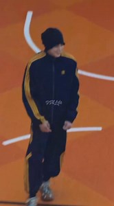 *260103 First look at #DylanWang filming the Zhejiang/Anhui leg of #WanderTogether 宇宙闪烁请注意. Didi and the cast are currently at a recreational centre in Jiaxing, playing basketball. ©️ DDdLele & aboutdidi #WangHeDi #DylanWang | DyShen And Asian Stars Update