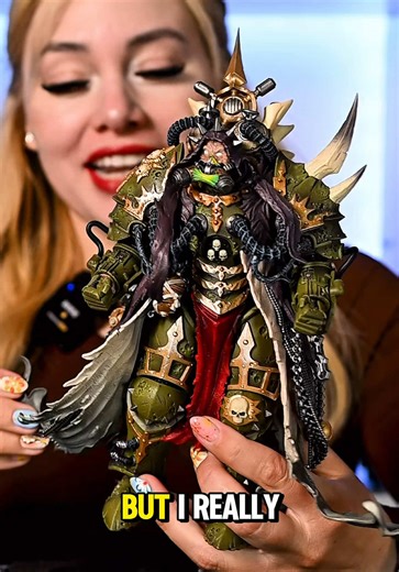 It’s always fun when I do a @JOYTOY US OFFICIAL unboxing. This time, it’s none other than the Pale King, Mortarion. The details and overall design is top. Can’t wait to set him up for display. #warhammer #joyjoy #warhammercommunity