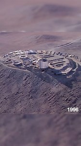 Over the last two and a half decades, ESO’s Very Large Telescope (VLT) has made a profound impact on our understanding of the Universe. The construction of these facilities in Chile’s Atacama Desert started in the early 1990s. The first of the telescopes to be completed, the Unit Telescope 1, started observing the skies in 1998, 25 years ago. Since first light in 1998, astronomers have produced over 10 000 scientific papers using data collected by VLT telescopes, an average of more than one peer