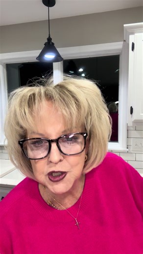 Blue Light Protection: Blocks over 95% of harmful blue light, reducing eye strain from digital screens Clear Vision: Equipped with polycarbonate lenses that restore true color and provide accurate magnification Comfort Reduction: Reduces discomfort and headaches during extended digital use Lightweight Design: Features a strong, durable, and flexible frame for comfortable long-term wear Satisfaction Guarantee: Offers a satisfaction assurance for any inquiries or issues regarding the product Styli