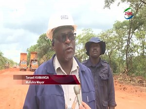 Mufulira–Mokambo Road Works Underway By Chembe Mbale Construction works on the Mufulira–Mokambo Road on the Copperbelt have commenced. A ZNBC News crew found preliminary works underway, with the contractor paving and compacting sections of the road. Mufulira Mayor TANEALI KAMANGA said progress will slow down due to the rainy season. Mr. KAMANGA noted that government does not want to compromise on quality, adding that faster progress is expected once the rains subside. | ZNBC Today