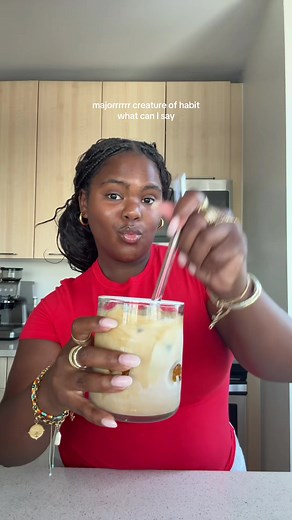 Making Iced Latte Coffee: A Morning Ritual