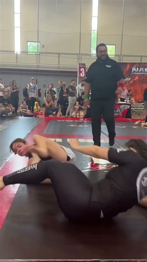 A thrilling women’s match. Whose back touches the ground first?