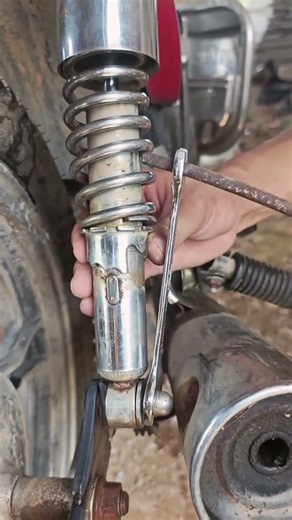 How to Raise Motorcycle Rear Suspension 🎉 High Coil Spring Adjustment Method 👍 #craft #outdoors