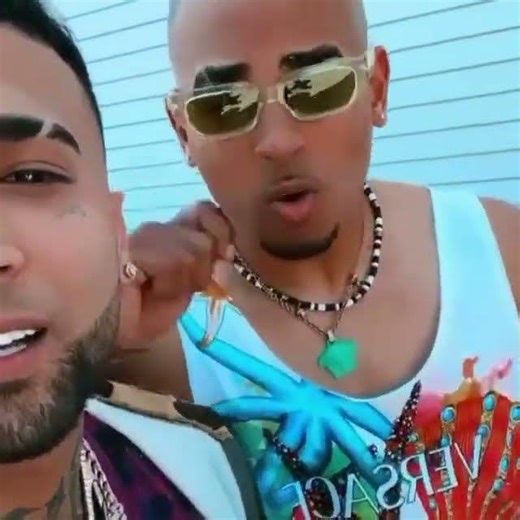 Ozuna sends a message to Otaola