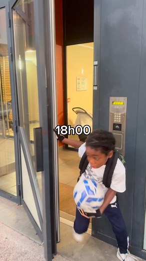 Instagram video by zóba • Aug 7, 2025 at 10:23 AM