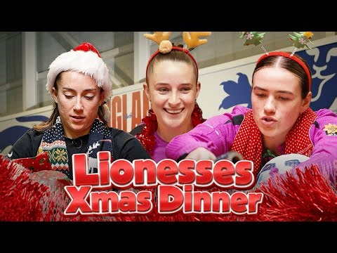 “That’s a Red Flag” 😂 | Ella Toone, Maya Le Tissier & Grace Clinton Talk Christmas