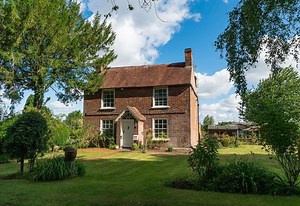 Virtual tour of historic £1m house