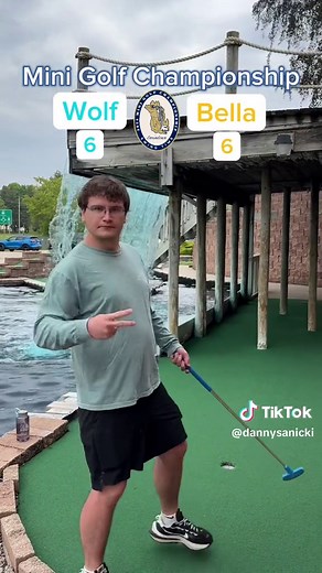 Mini Golf Champ Round 1: Wolf vs Bella (Holes 1-6)