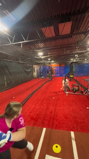 Coach Kirsten back with a hitting lesson 漏 #softball #softballlessons #hittinglessons #softballcoach #fastpitch #ohiofastpitch #premierohio #premierohiosoftball | The Premier Athletics | Facebook