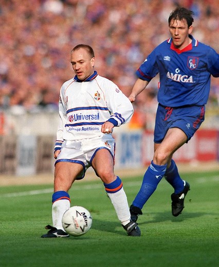 A true Luton legend! 🙏 Today we remember David Preece 15 years on from his passing 🧡 | Luton Town Football Club