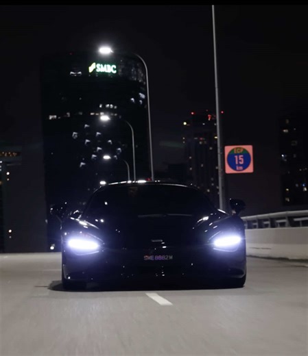 Experience the McLaren 720S: A Real Batmobile