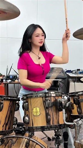 00动感的北国之春，嗨起来！#drumset #架子鼓#女鼓手 #drummer #drums#drumming#드럼 기술