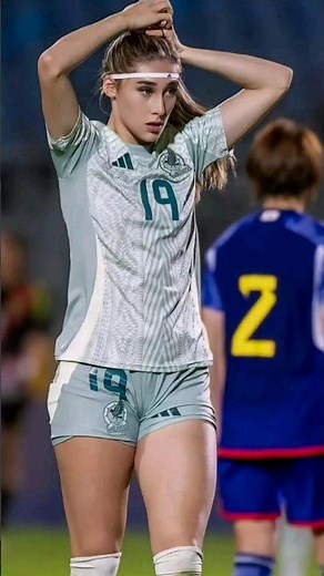 Top 10 Most Beautiful Female Footballers in the World! #top10