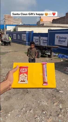 Santa Claus Gift’s happy 😍🫶🏻❤️ #santaclaus #shortvideo #viral