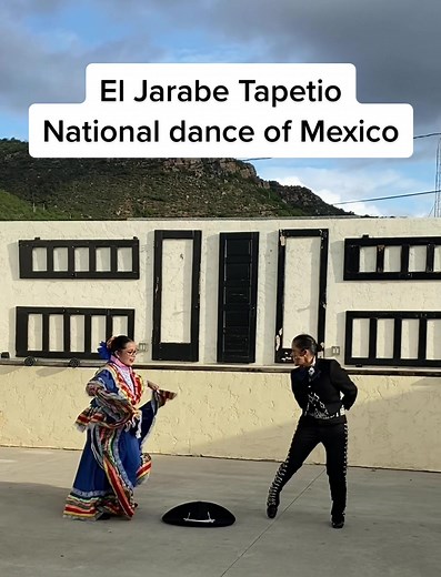 Traditional Mexican Hat Dance Video