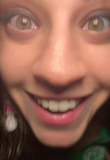 am i right?? | Eye Contact