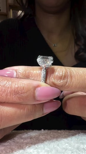 Choosing the Perfect Engagement Ring for Your Partner