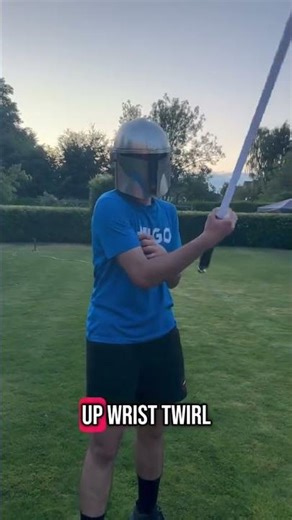 Figure 8 spin tutorial - Fast and Easy! #lightsaber #starwars #starwarsfan