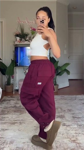 these cargo sweatpants are SO COMFY🤩