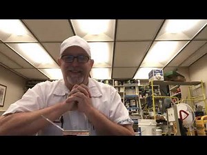 Wolf Brand Chili with Beans(Authentic Texas Recipe) # The Beer Review Guy