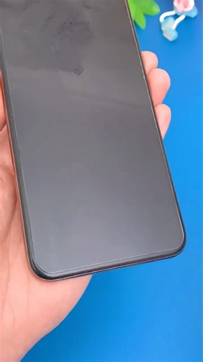 Your Screens Will Look Brand New with This Simple Trick!