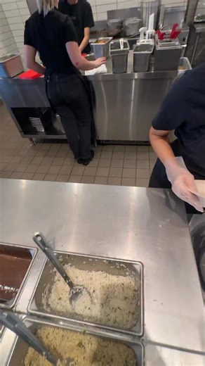 AUSTIN LEAHY on Instagram: "#fyp #chipotle #foodie"