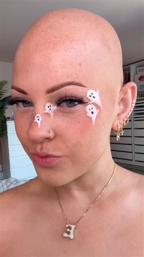 Emmy on Instagram: "Easy and simple ghost 👻 makeup!!!!!! -I used the NYX junbo eye pencil @nyxcosmetics for the white ghost body and I used a water based black paint for the eyes and mouth of the ghost #easyhalloweenmakeup #halloween #halloweenmakeup"